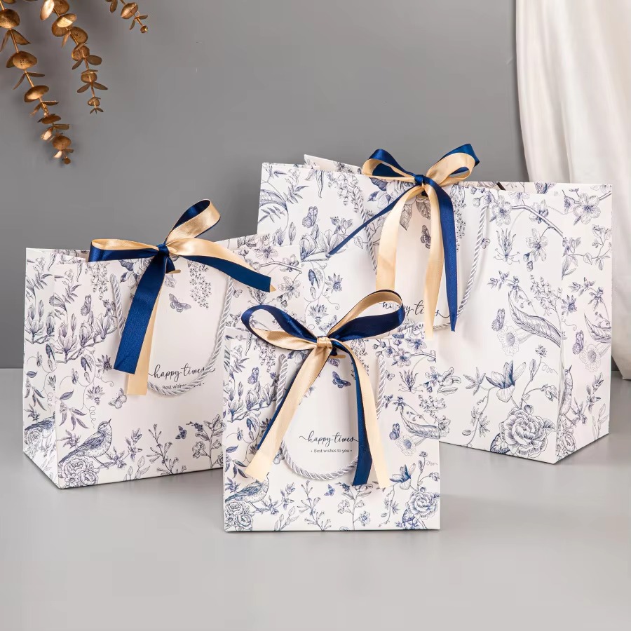 ถุงของขวัญลายดอกไม้ 10 ชิ้น พร - Luxury Skincare Packaging บทวิจารณ์และราคา